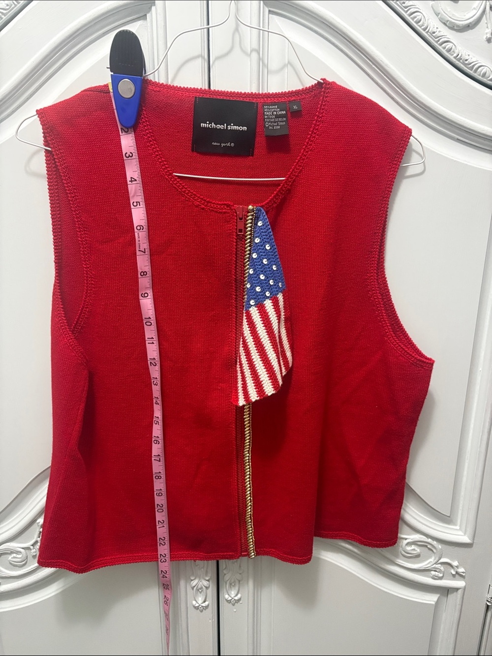 Michael Simon Red Sleeveless Zip-Front Knit Vest with Flag Accent - XL - Picture 6 of 9